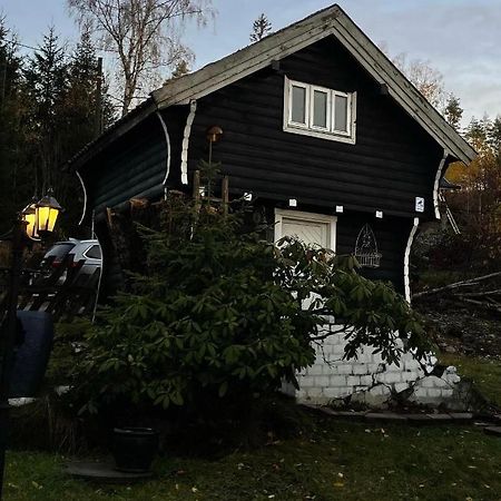 Stabbur Steinbekken, Back To Basic Primitive Overnight Eidsvoll Exteriör bild