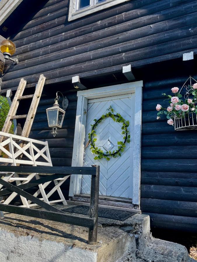 Stabbur Steinbekken, Back To Basic Primitive Overnight Eidsvoll Exteriör bild